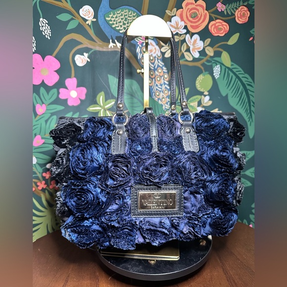 ❤️💃 Luxury NEW & Vintage Bags! Unicorn 🦄 & Unique Pieces from the Vault 💃❤️ - Picture 4 of 17